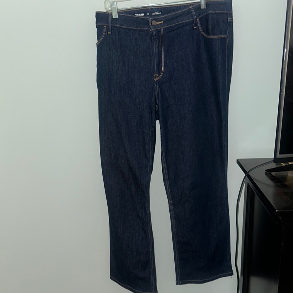 Old Navy mid rise boot cut size 20 like new